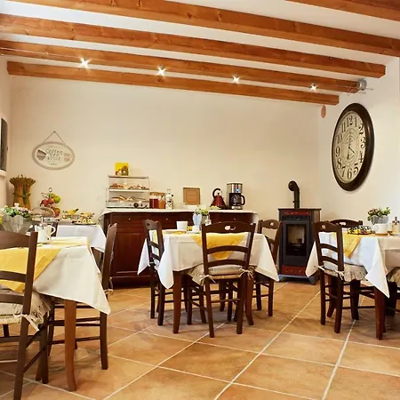 Castel Montorio