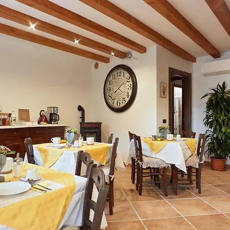 Castel Montorio לינה וארוחת בוקר ורונה