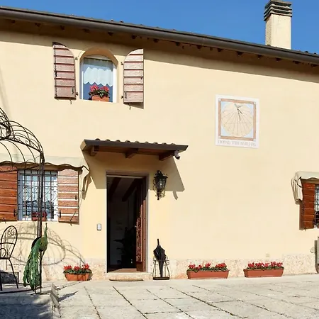 לינה וארוחת בוקר Castel Montorio *