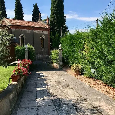 לינה וארוחת בוקר Castel Montorio