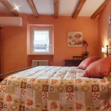 ベッド・アンド・ブレックファスト Castel Montorio